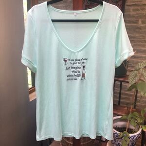 Women's Wine Quote Baby Graphic T V-Neck T-Shirt size L